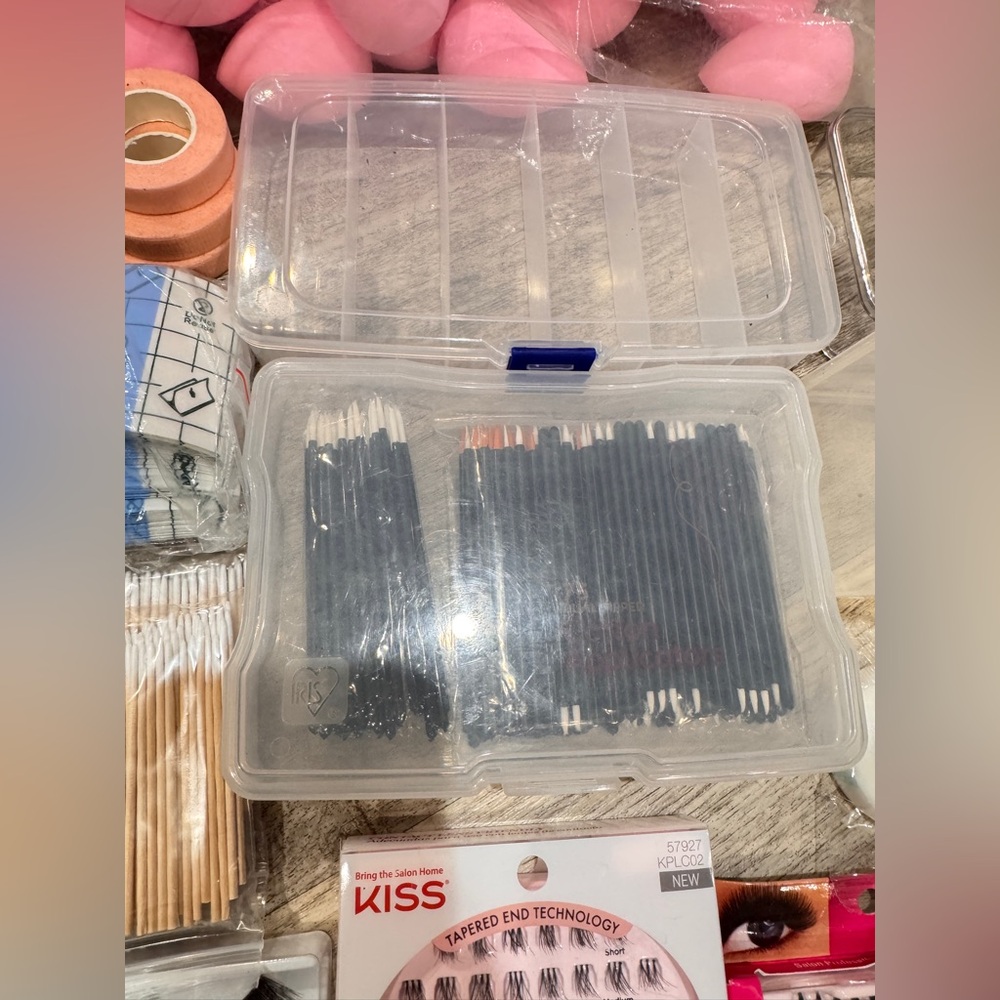 200 sponges Makeup Artist Starter Kit Bundle | Sponges, Lashes, Disposable Tools - Picture 5 of 5